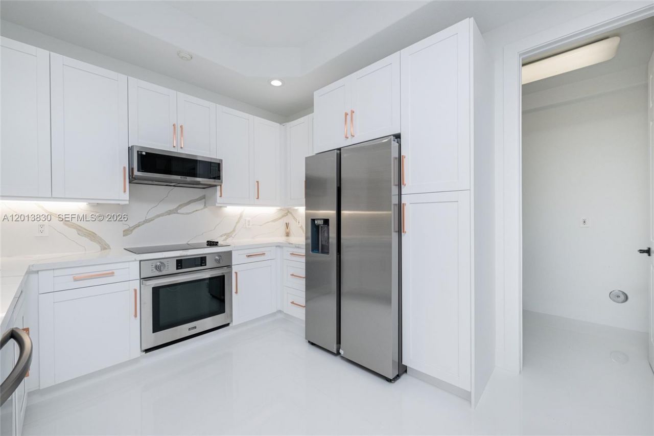 1455 Breakwater Ter , Hollywood, FL 33019 Photo