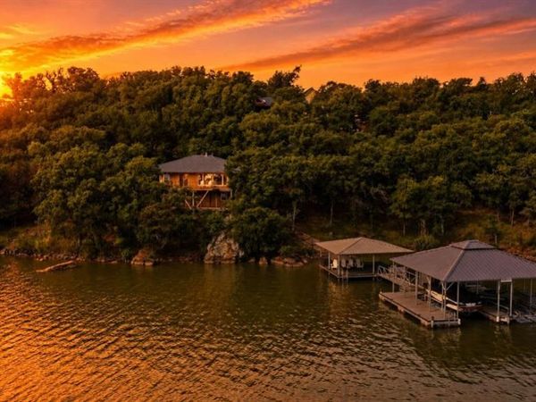 28 Lake Point Drive, Gordon, TX 76453