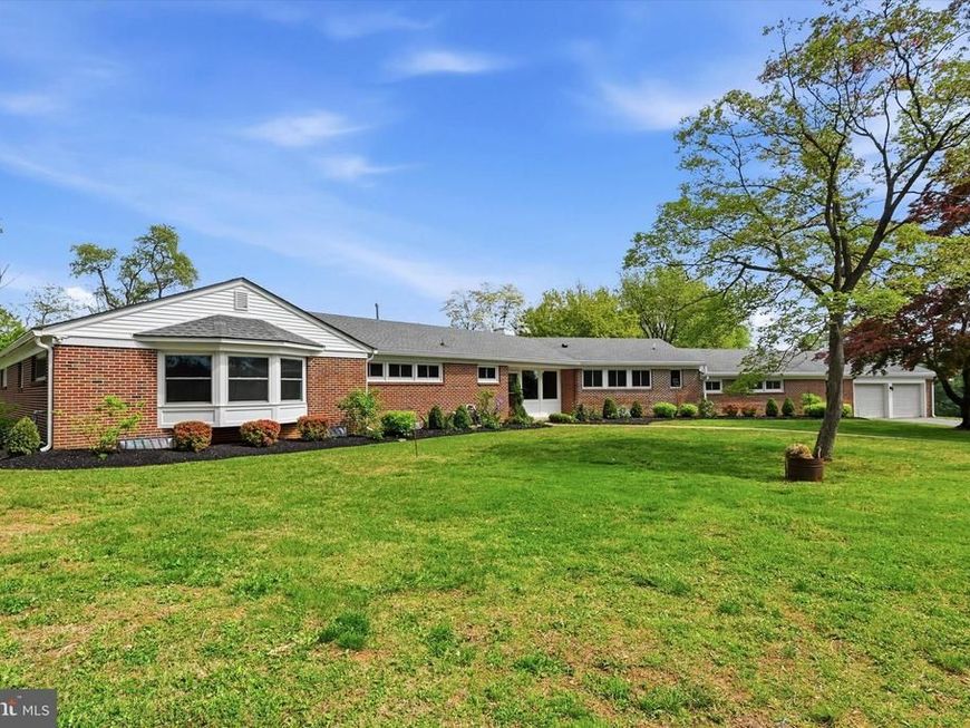 110 Ponds Edge Drive, Chadds Ford, PA 19317 Main Photo