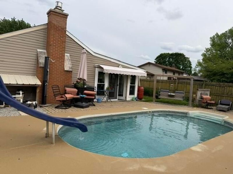 477 Edwards Road, Circleville, OH 43113 Photo 2