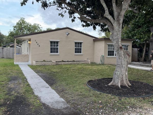 1966 NE 177th Street, North Miami Beach, FL 33162