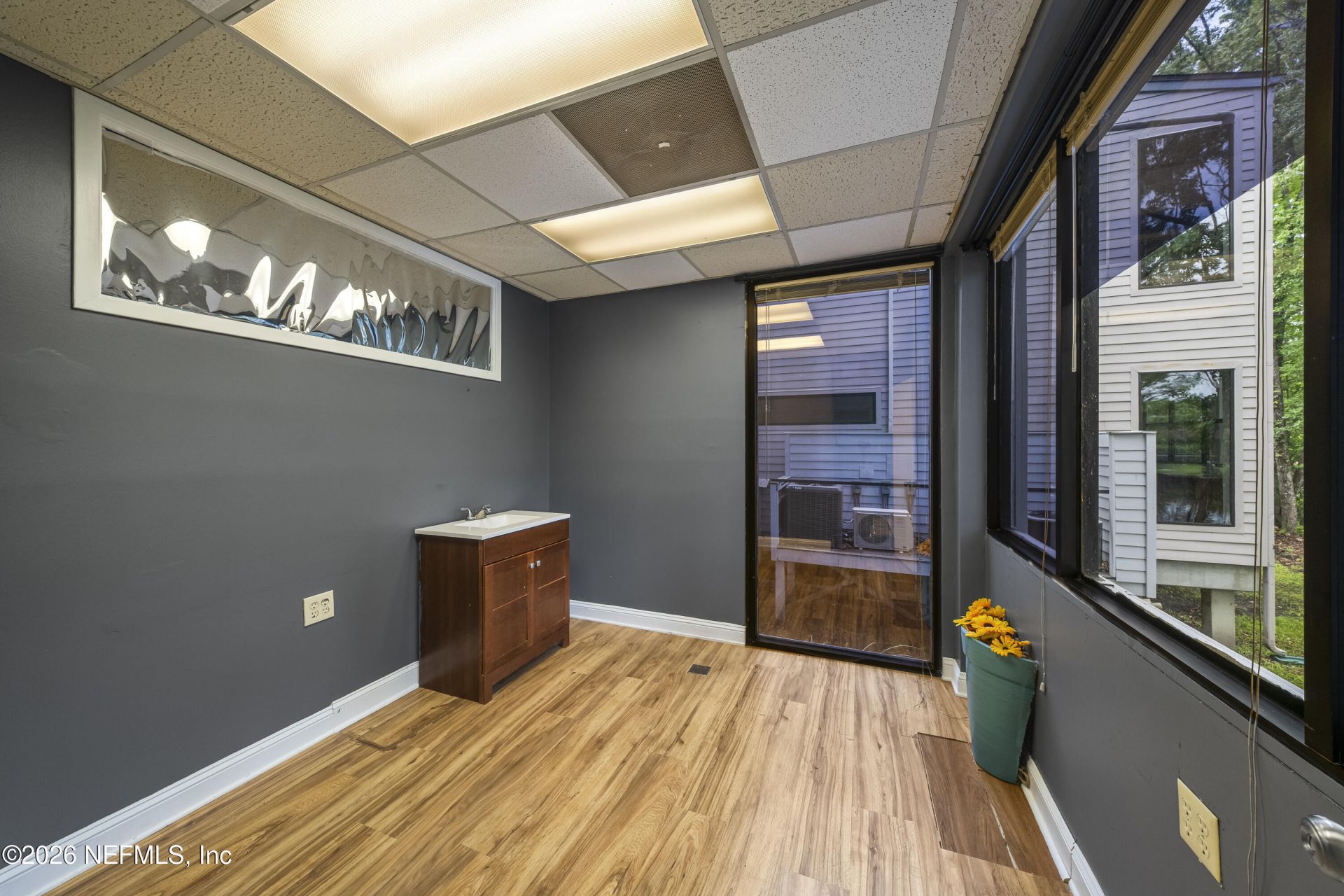 8810 Goodbys Executive Drive, Jacksonville, FL 32217 Photo