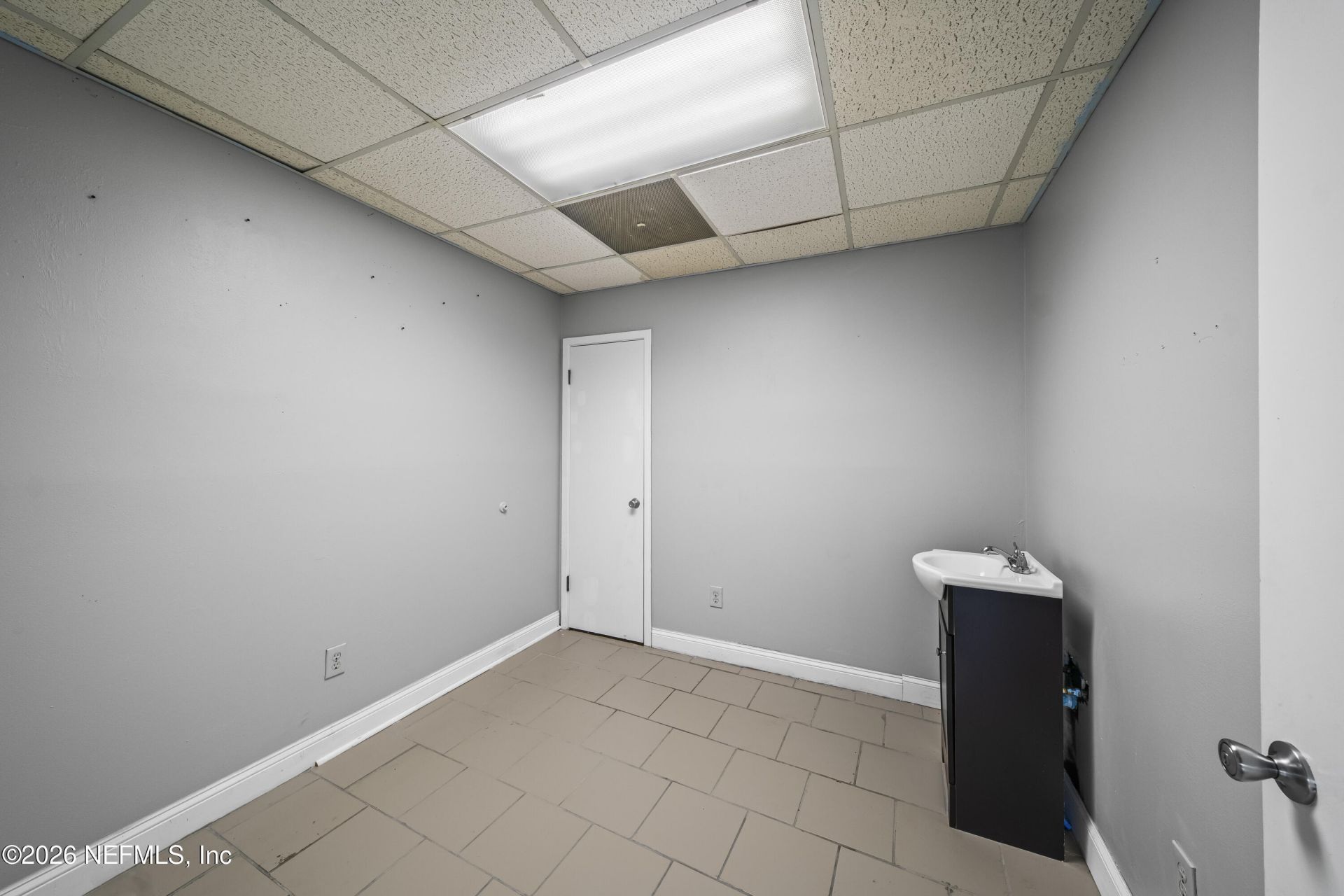 8810 Goodbys Executive Drive, Jacksonville, FL 32217 Photo