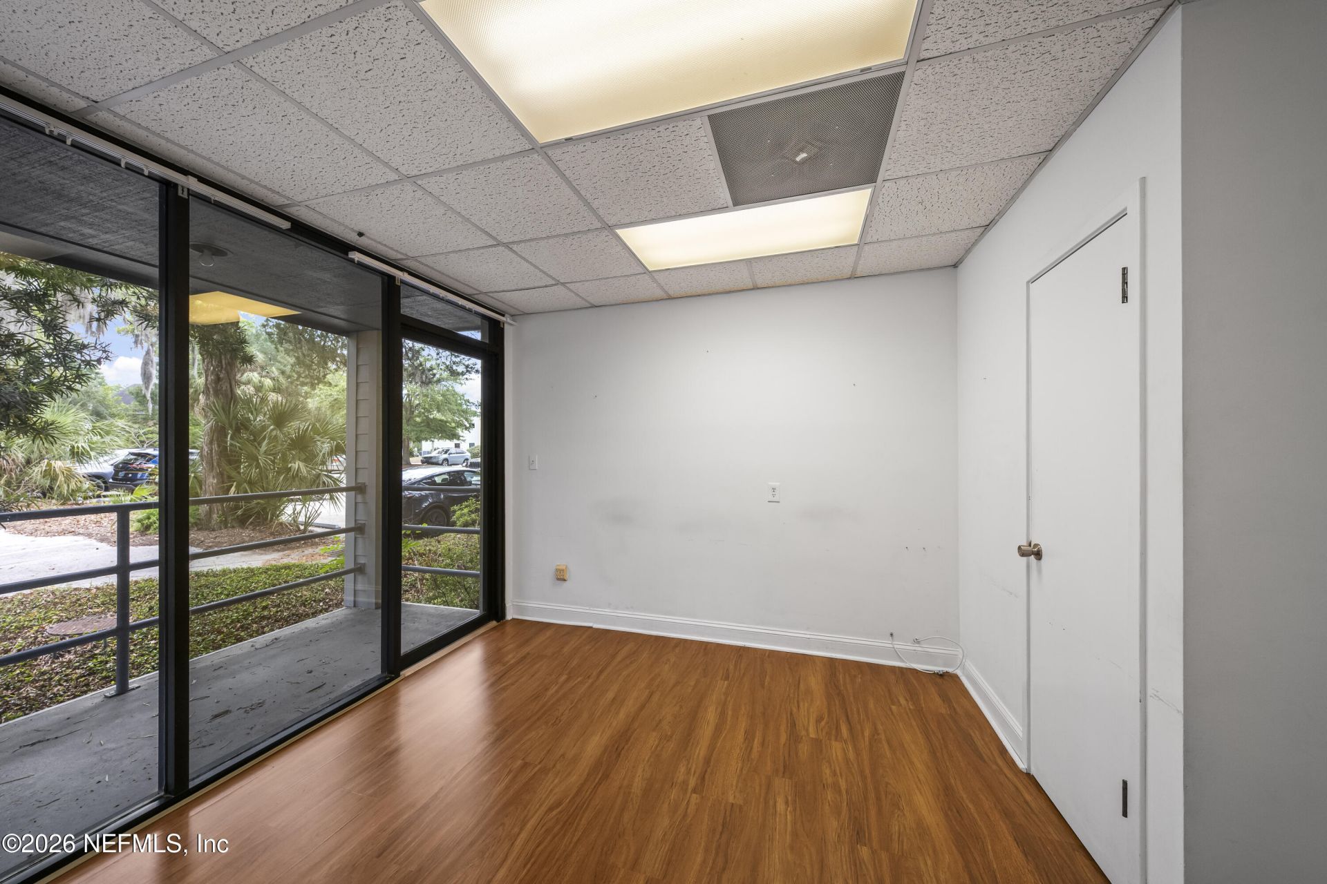 8810 Goodbys Executive Drive, Jacksonville, FL 32217 Photo