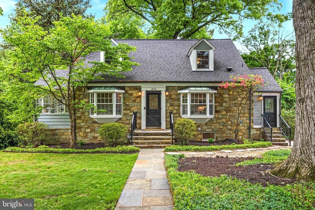 2828 Cleave Drive, Falls Church, VA 22042 Main Photo