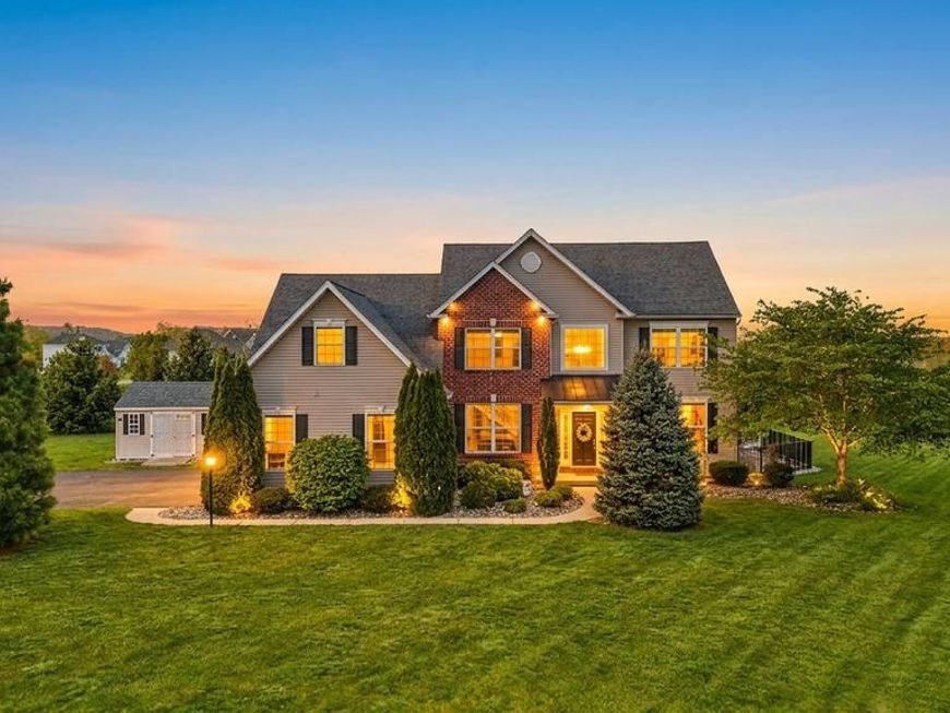 2255 Redwood Drive, Slatington, PA 18080 Main Photo
