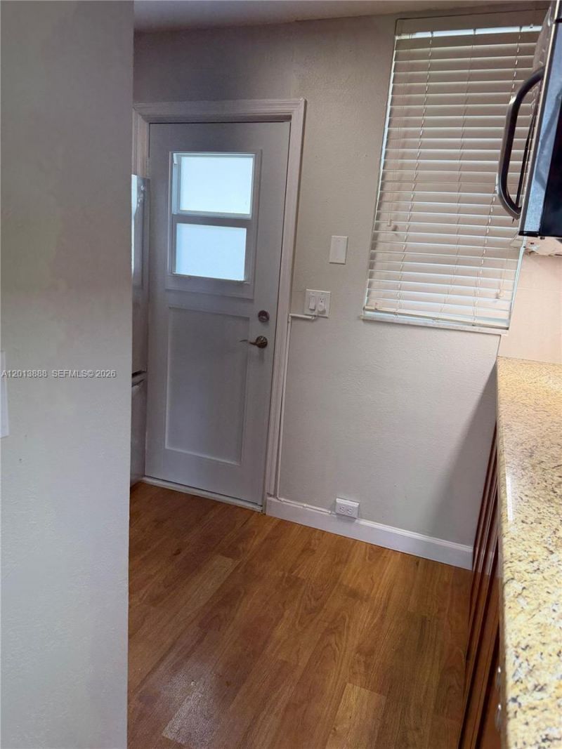 2920 Point East Dr, Unit N509, Aventura, FL 33160 Photo