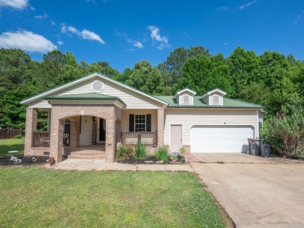 75 Asbury, Starkville, MS 39759