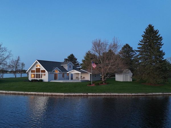 1017 Channel Drive, Lake Isabella, MI 48893