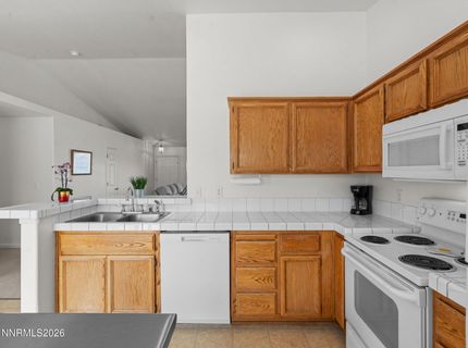 2215 Ellice Way, Fernley, NV 89408 Photo