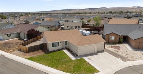2215 Ellice Way, Fernley, NV 89408 Photo