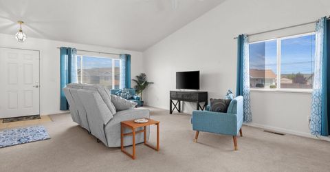 2215 Ellice Way, Fernley, NV 89408 Photo