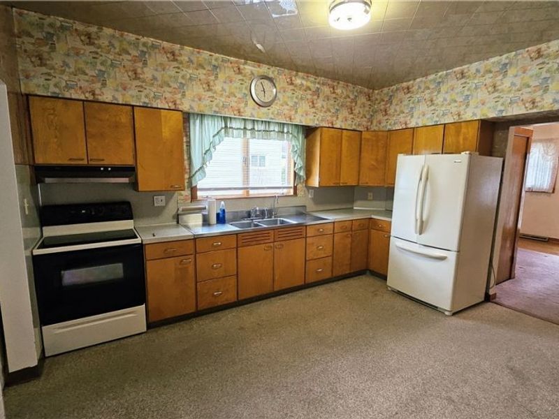 131 Sycamore Street, Adena, OH 43901 Photo 16