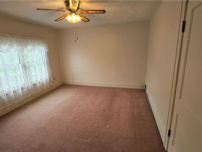 131 Sycamore Street, Adena, OH 43901 Photo 22