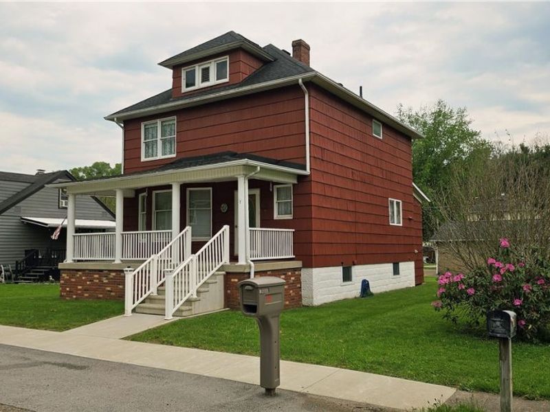 131 Sycamore Street, Adena, OH 43901 Photo 3