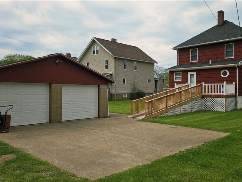 131 Sycamore Street, Adena, OH 43901 Photo 8