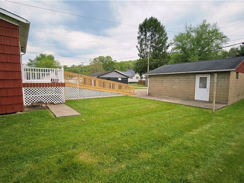 131 Sycamore Street, Adena, OH 43901 Photo 9
