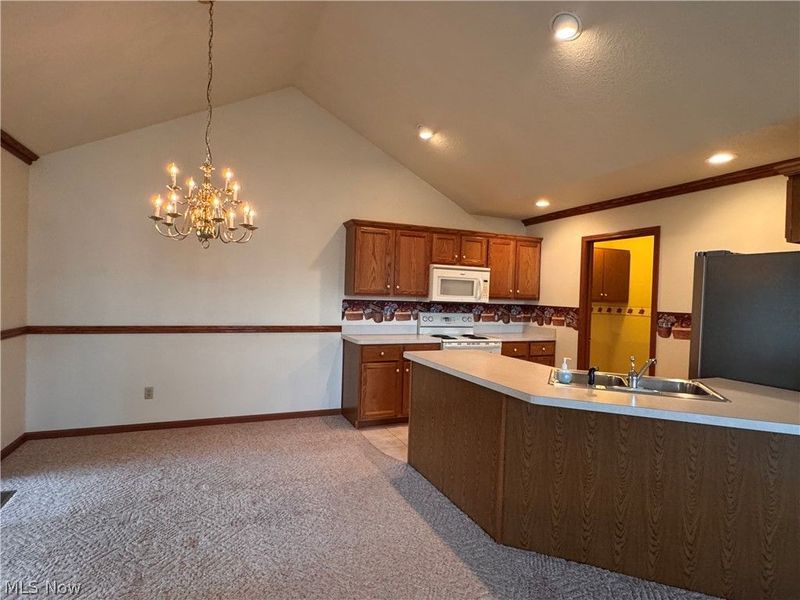 216 Village Court, Columbiana, OH 44408 Photo 11