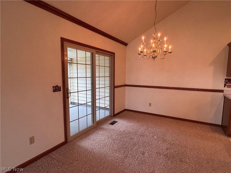 216 Village Court, Columbiana, OH 44408 Photo 13
