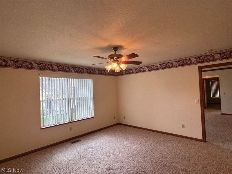 216 Village Court, Columbiana, OH 44408 Photo 16