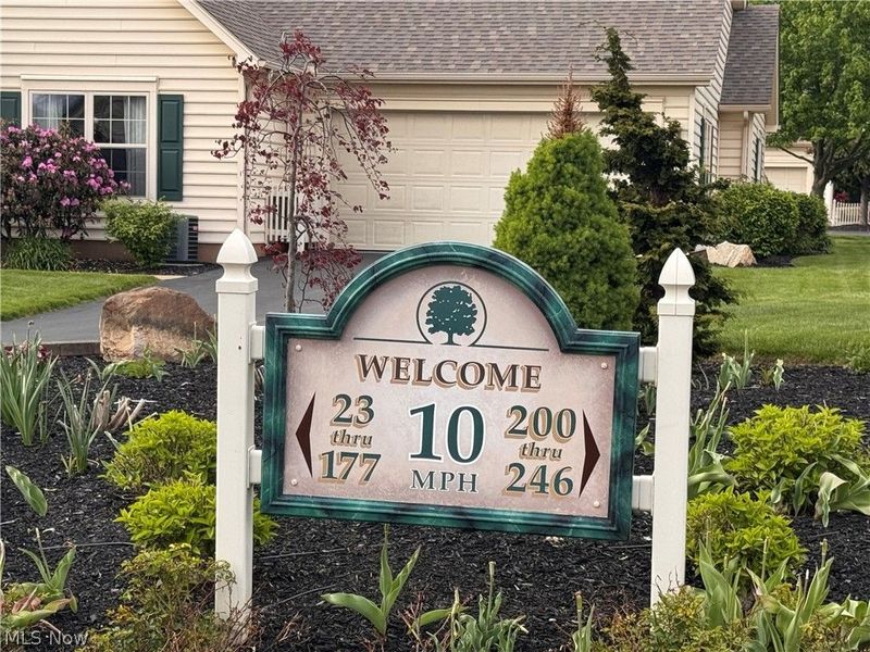 216 Village Court, Columbiana, OH 44408 Photo 27