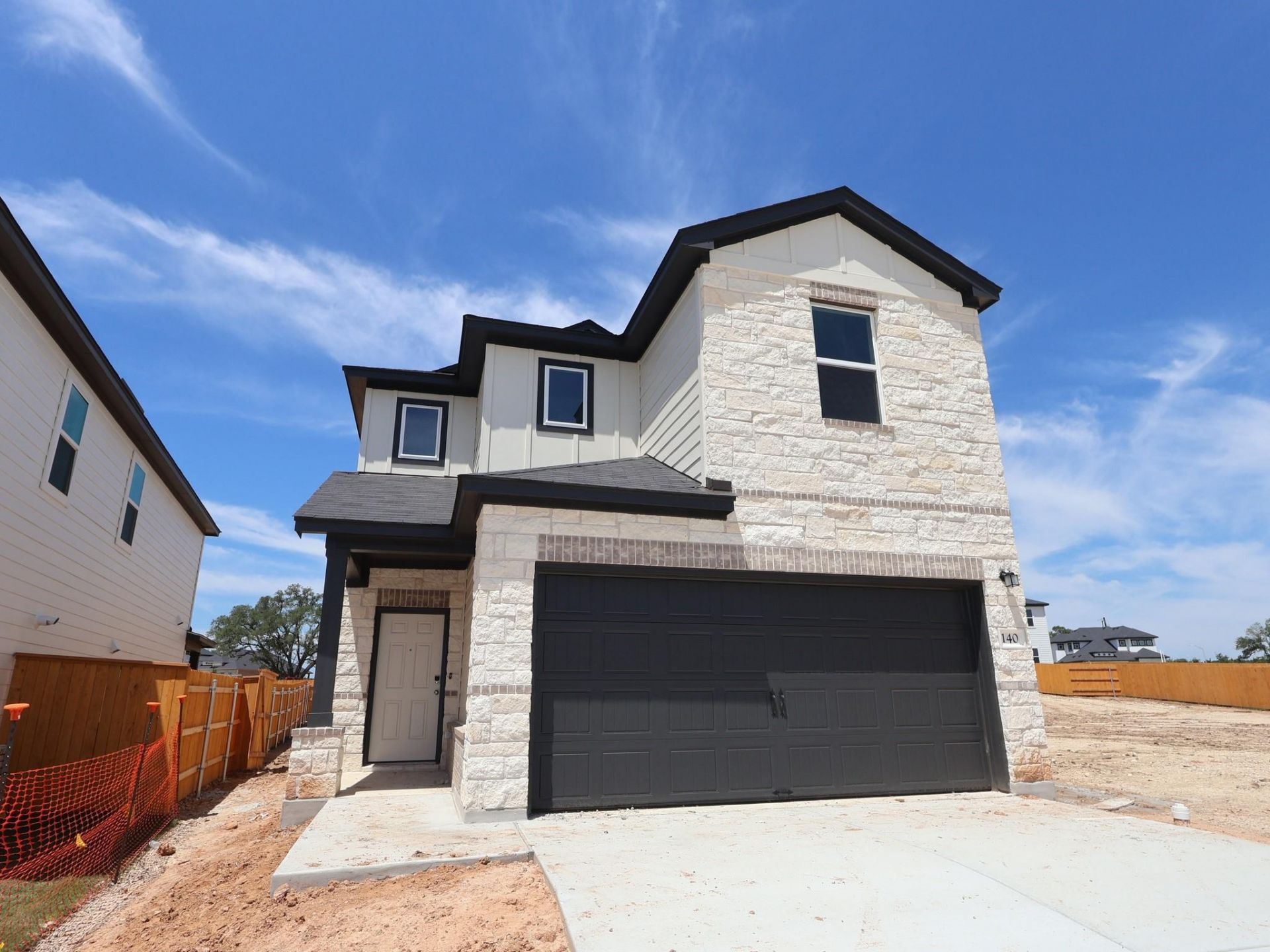 140 Heritage Forest Pkwy, Dripping Springs, TX 78620 Main Photo