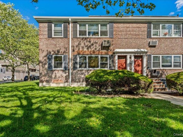 6701 152nd Street , Unit 220A, Flushing, NY 11367