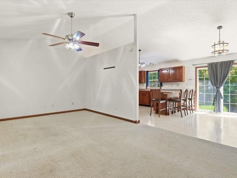 710 Daffodil Drive, Howard, OH 43028 Photo 6