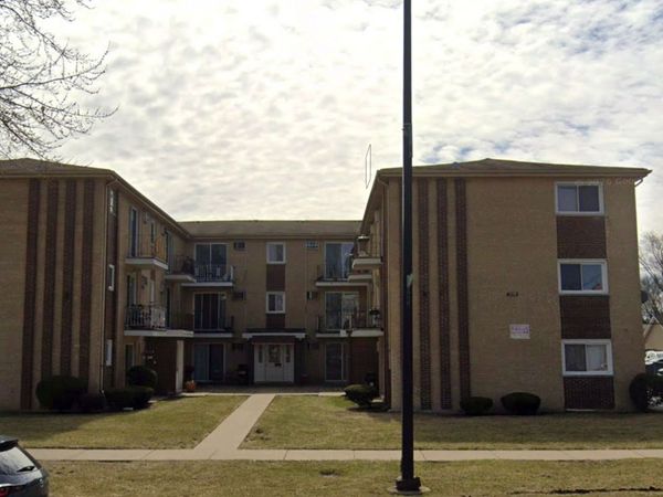 5139 W 79th Street, Unit 2-South, Burbank, IL 60459