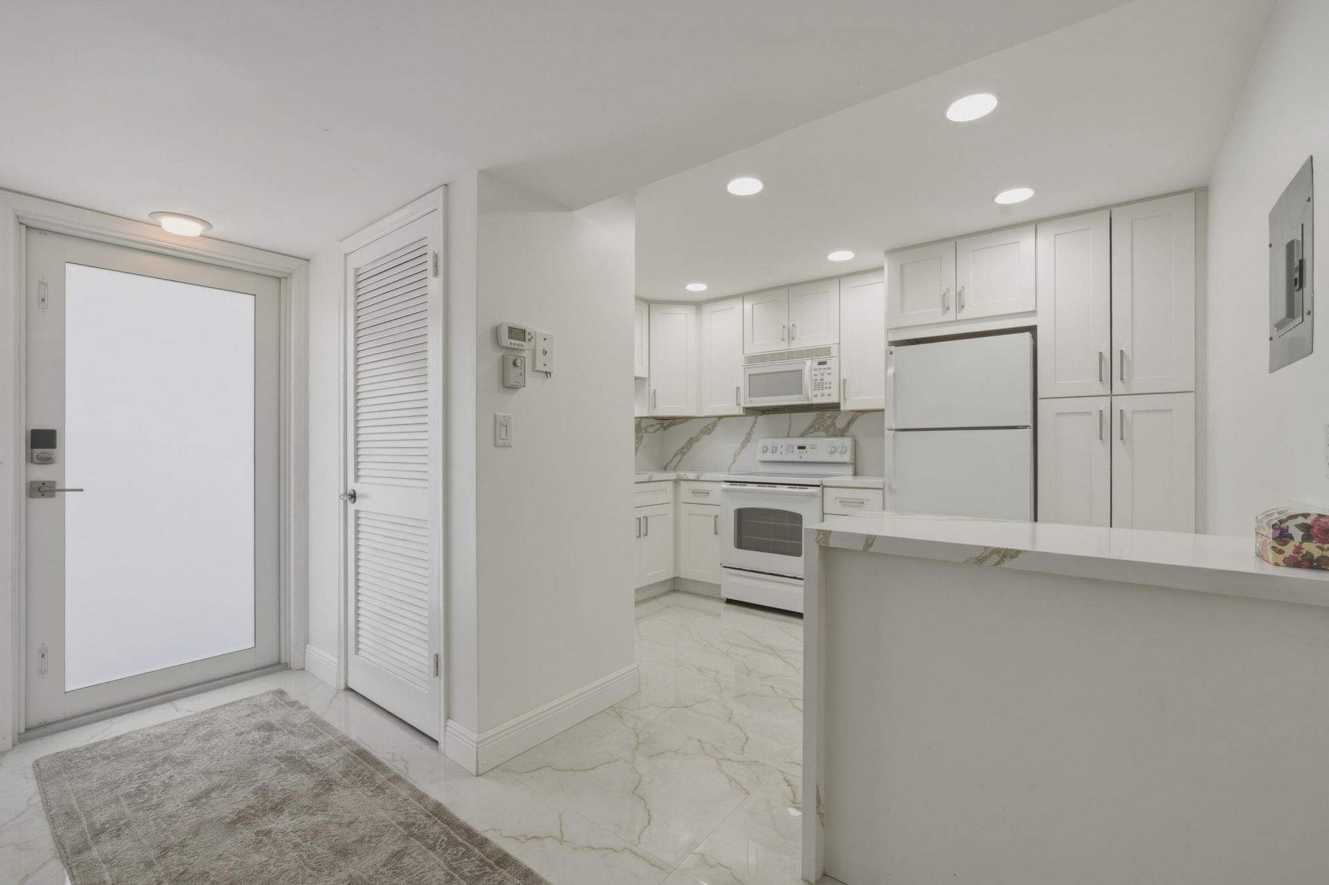 371 S Hollybrook Drive, Unit 106, Pembroke Pines, FL 33025 Photo