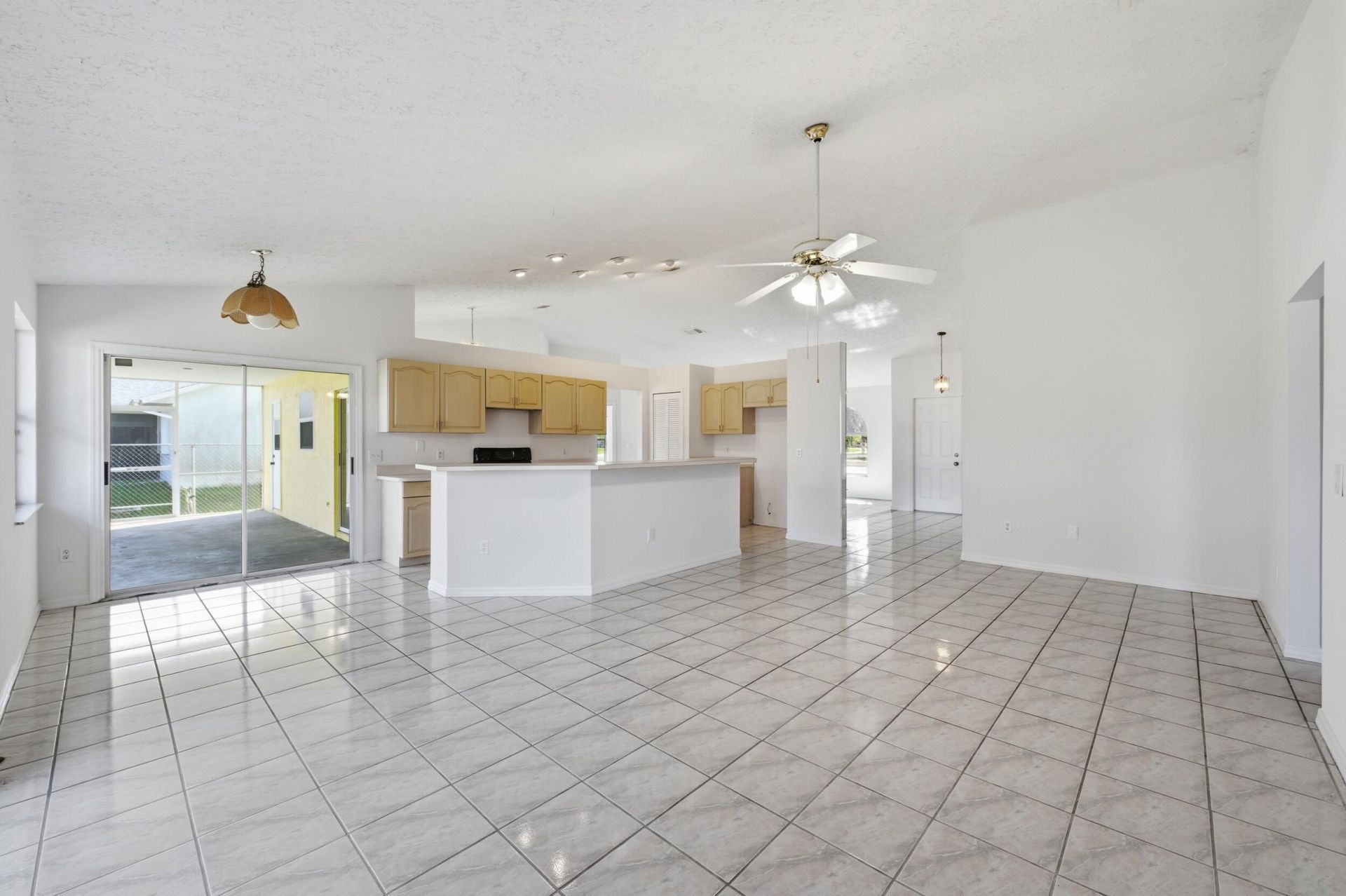 1371 SE Airoso Boulevard, Port Saint Lucie, FL 34983 Photo