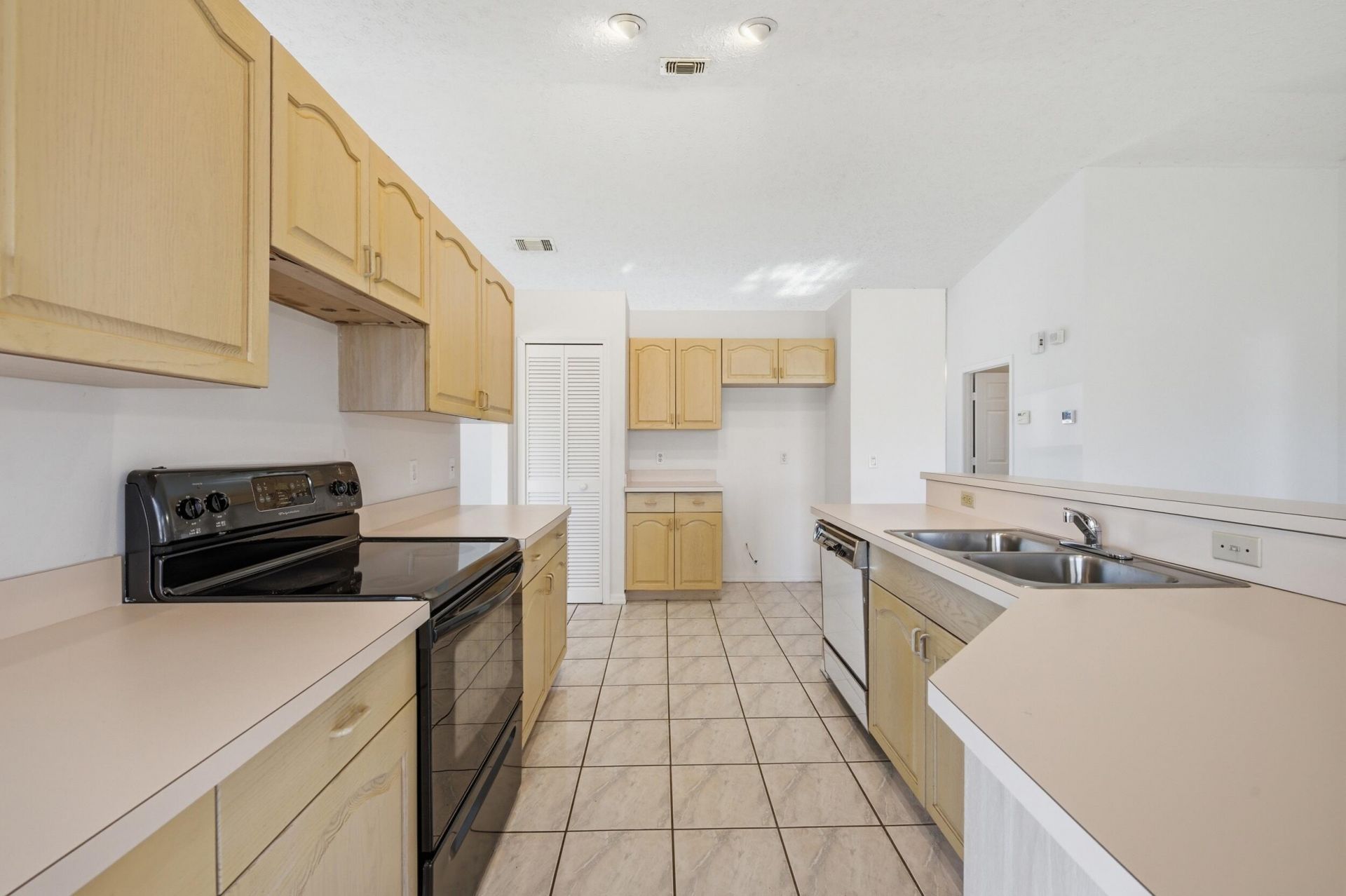 1371 SE Airoso Boulevard, Port Saint Lucie, FL 34983 Photo