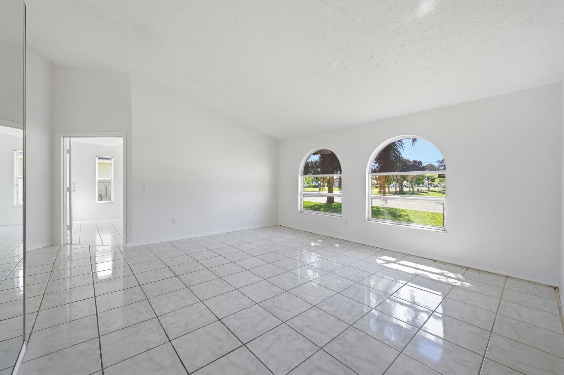 1371 SE Airoso Boulevard, Port Saint Lucie, FL 34983 Photo