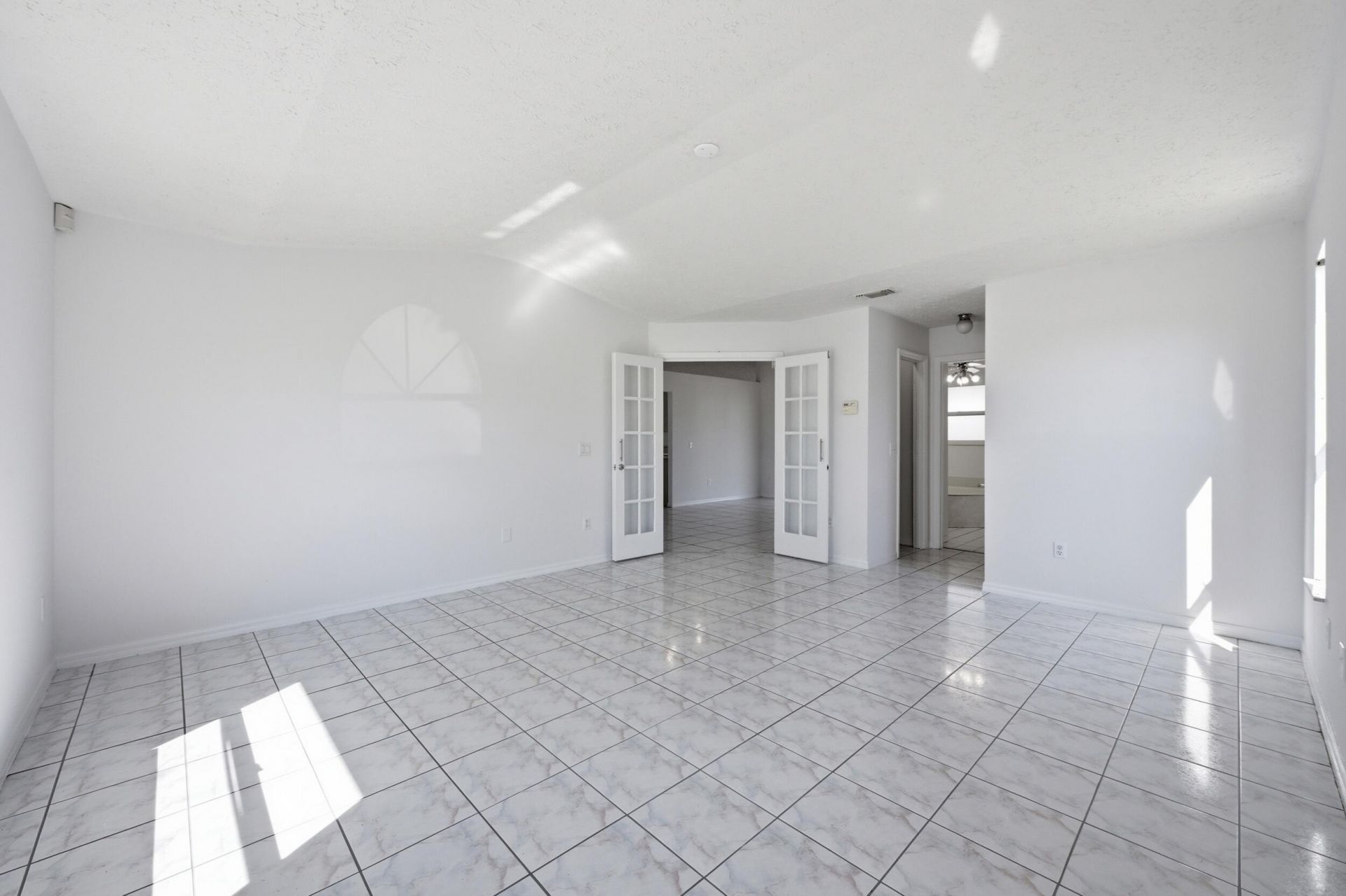 1371 SE Airoso Boulevard, Port Saint Lucie, FL 34983 Photo