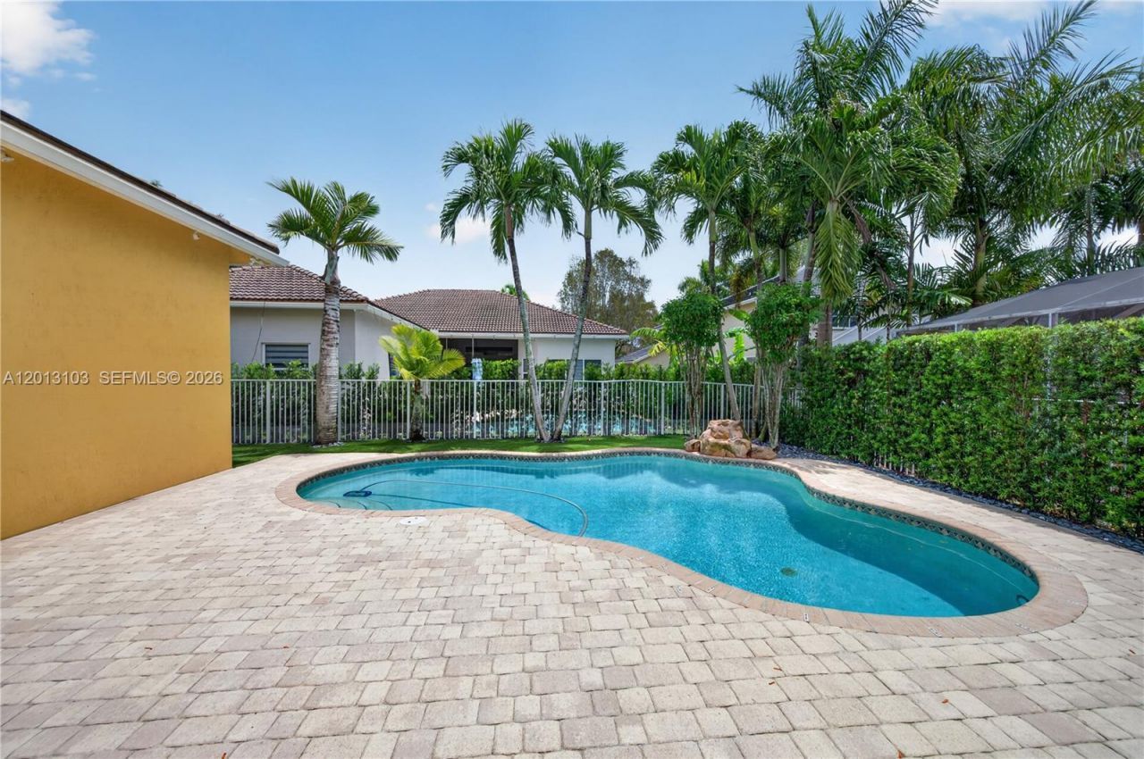 1306 Crossbill Ct, Weston, FL 33327 Photo