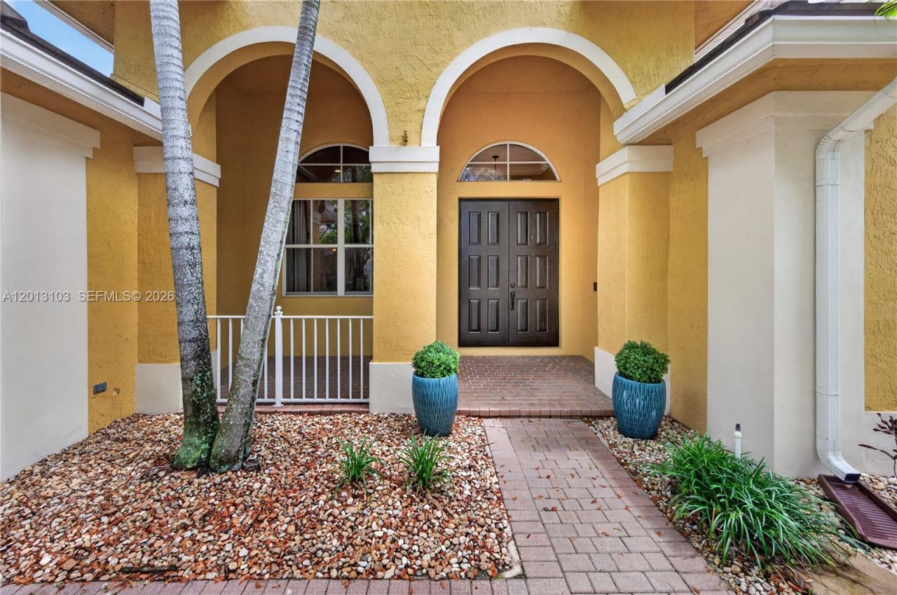 1306 Crossbill Ct, Weston, FL 33327 Photo