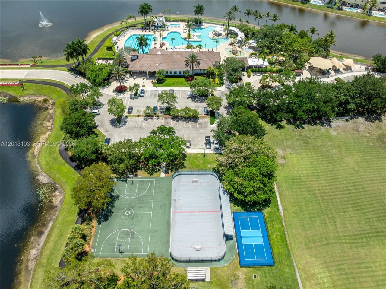 1306 Crossbill Ct, Weston, FL 33327 Photo