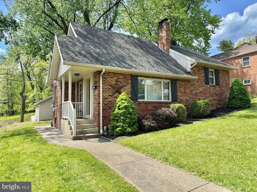 610 Georgian Place , Harrisburg, PA 17111 Main Photo