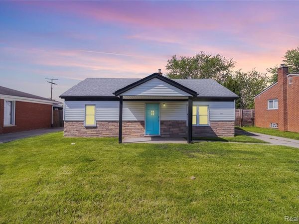 30064 Ann Arbor Trail, Westland, MI 48185