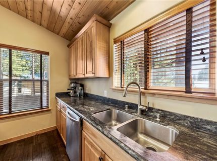 877 Northwood, Unit 2, Incline Village, NV 89451 Photo