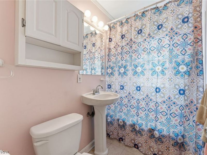 4180 W 57th Street , Cleveland, OH 44144 Photo 17