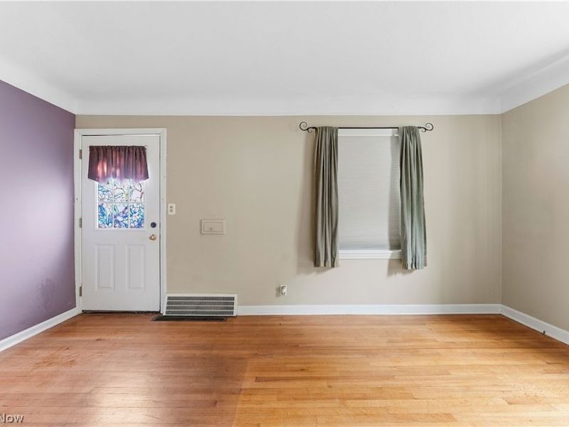 4180 W 57th Street , Cleveland, OH 44144 Photo 9