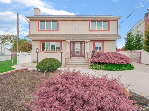 2510 2nd Avenue , East Meadow, NY 11554
