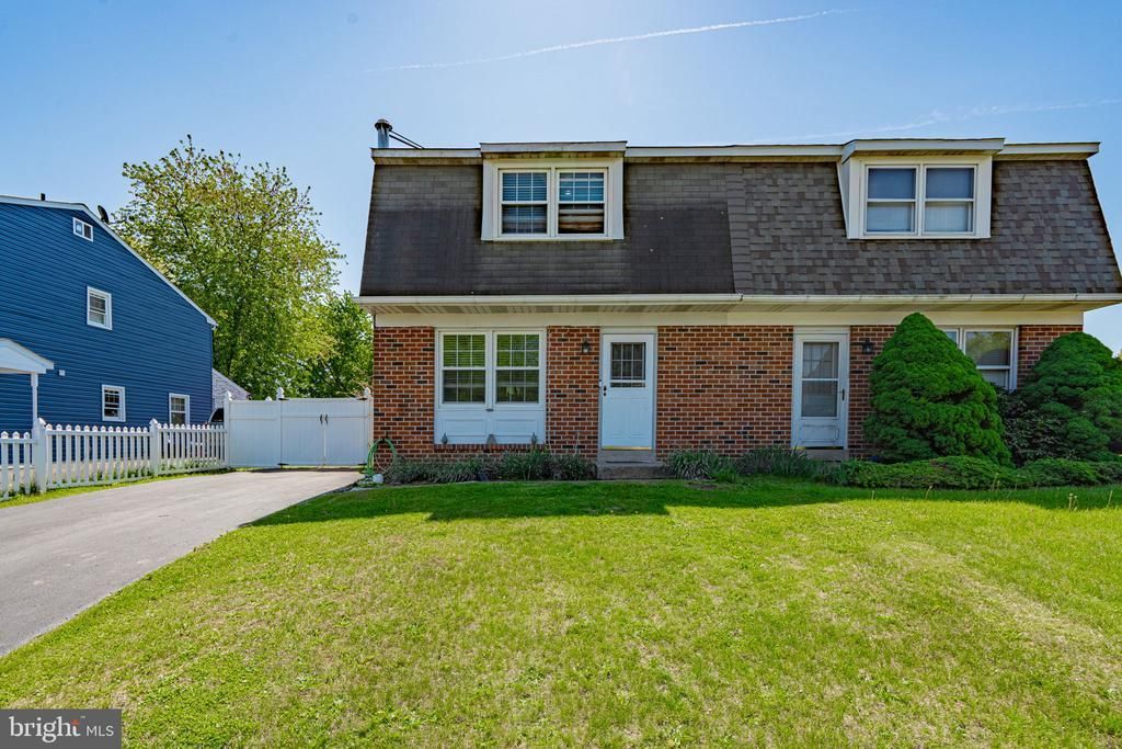 130 ELLEN WAY , HARLEYSVILLE, PA 19438