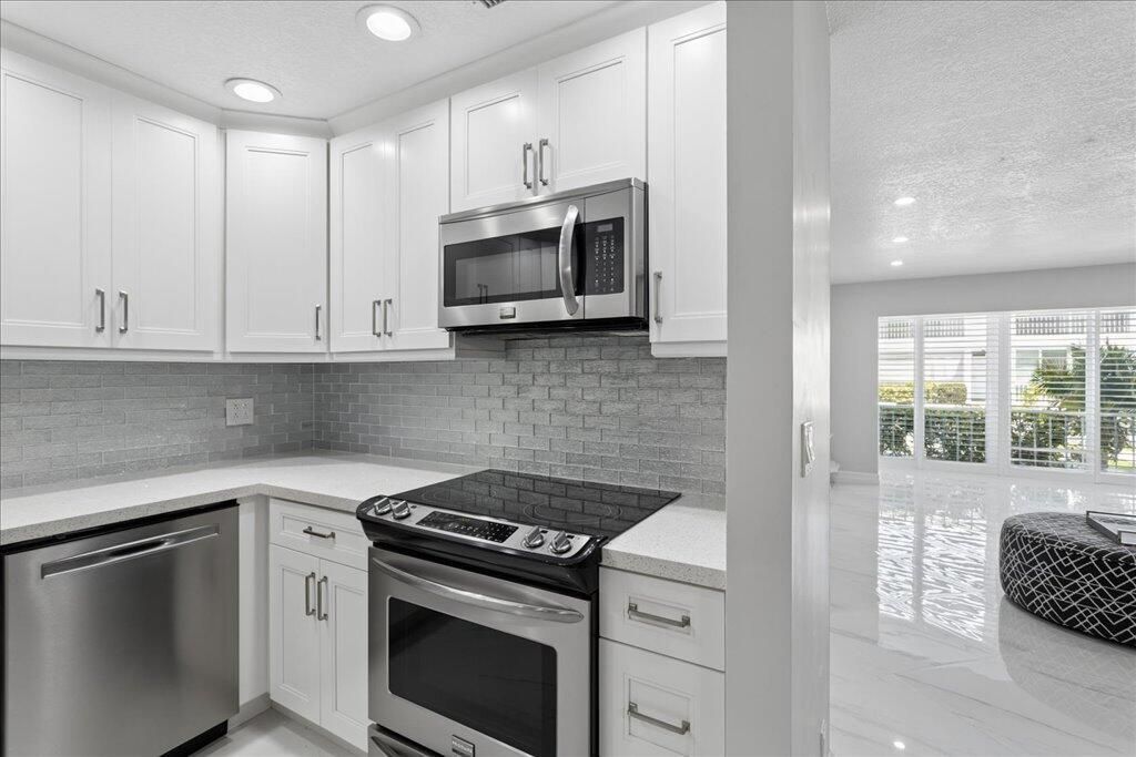 6379 Bay Club Drive, Unit 2, Fort Lauderdale, FL 33308 Photo