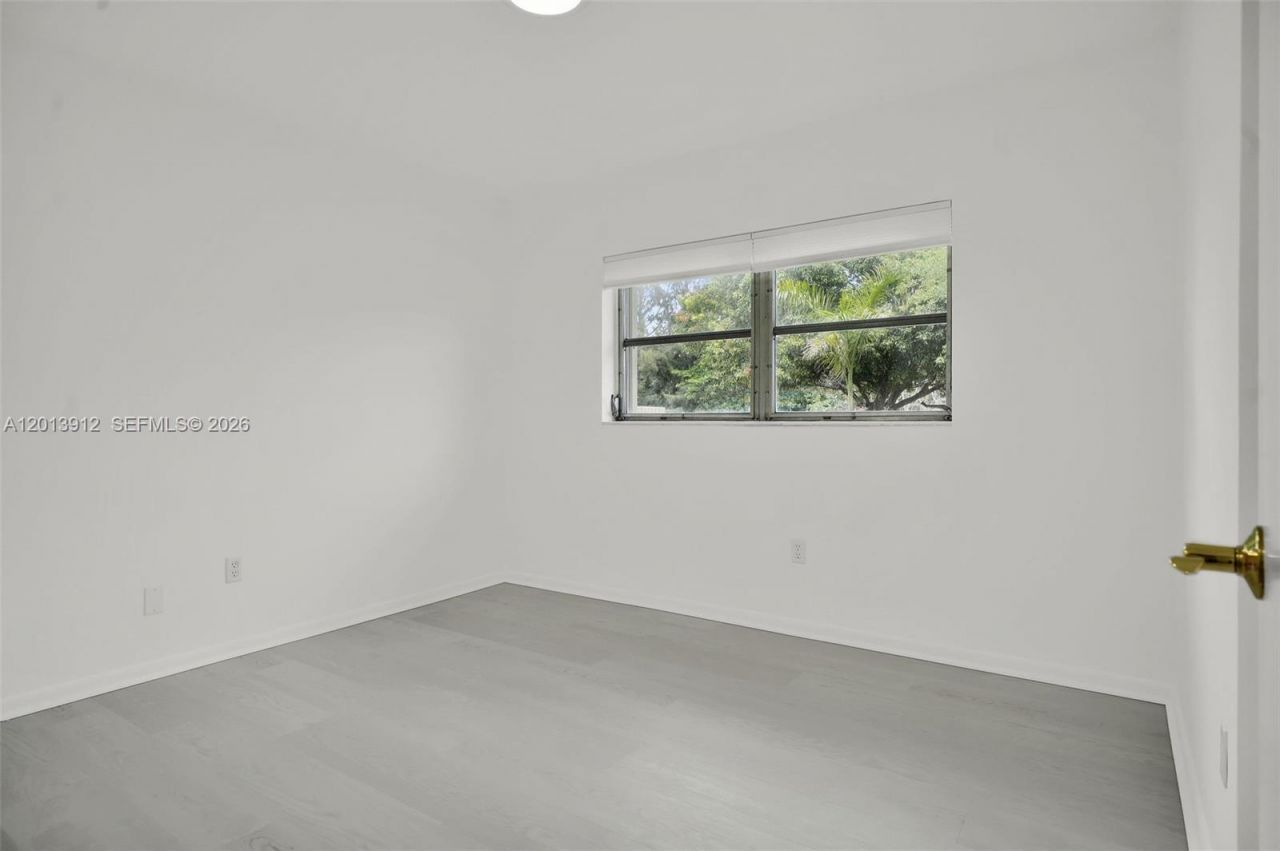 3045 SW 124th Ct , Miami, FL 33175 Photo