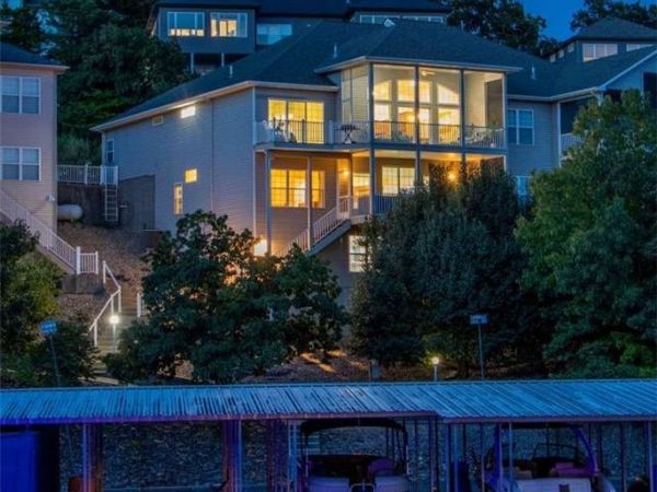 548 Lakeshore Drive, Unit 548, Lake Ozark, MO 65049