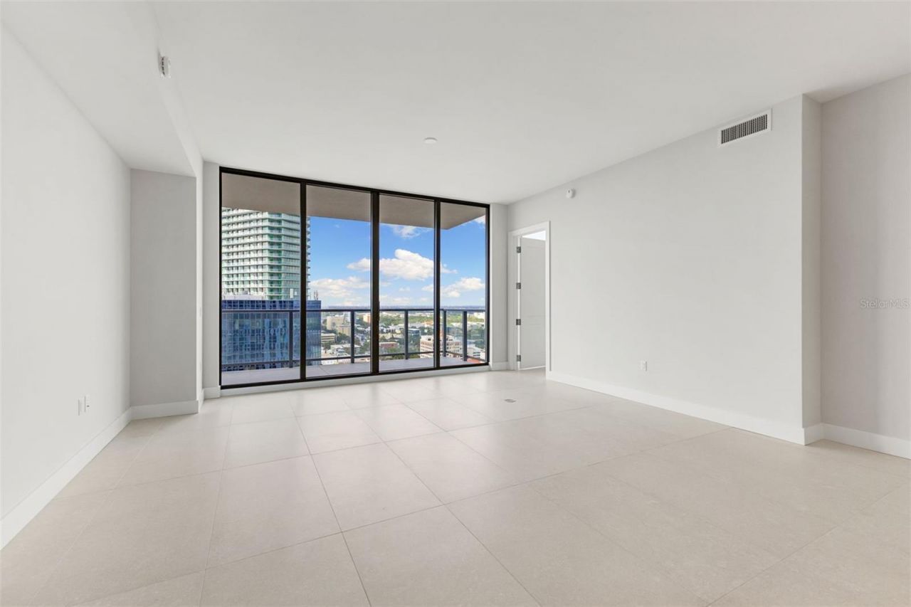 275 1st Avenue S, Unit 2308, Saint Petersburg, FL 33701 Photo