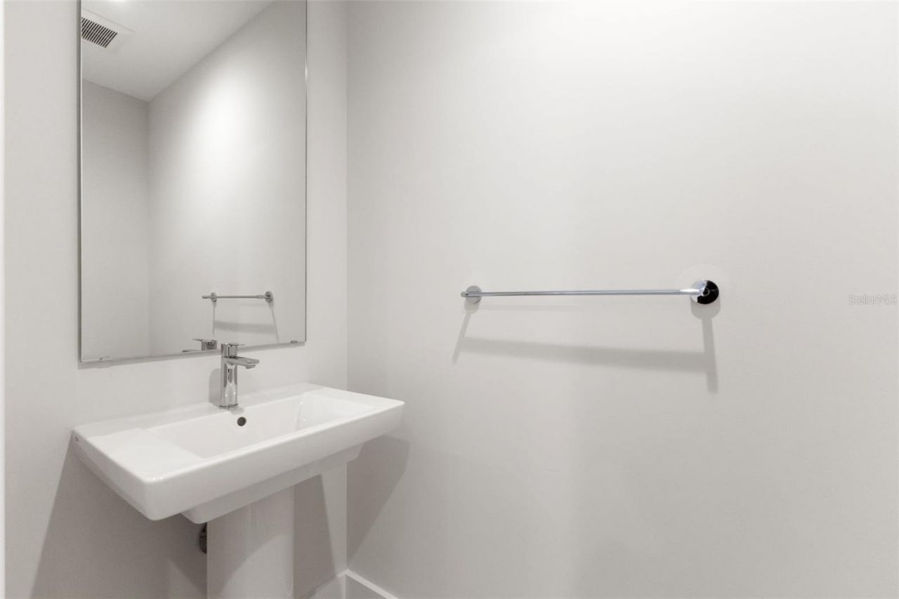 275 1st Avenue S, Unit 2308, Saint Petersburg, FL 33701 Photo