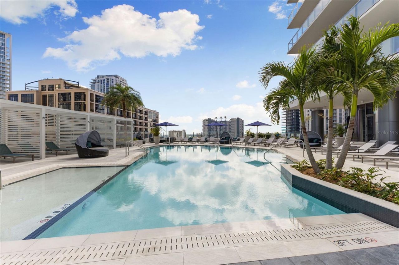 275 1st Avenue S, Unit 2308, Saint Petersburg, FL 33701 Photo